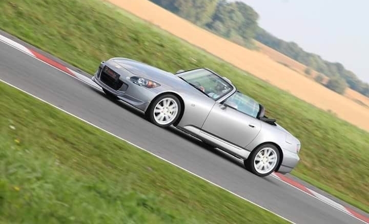 S2000 on track by Occasiancars